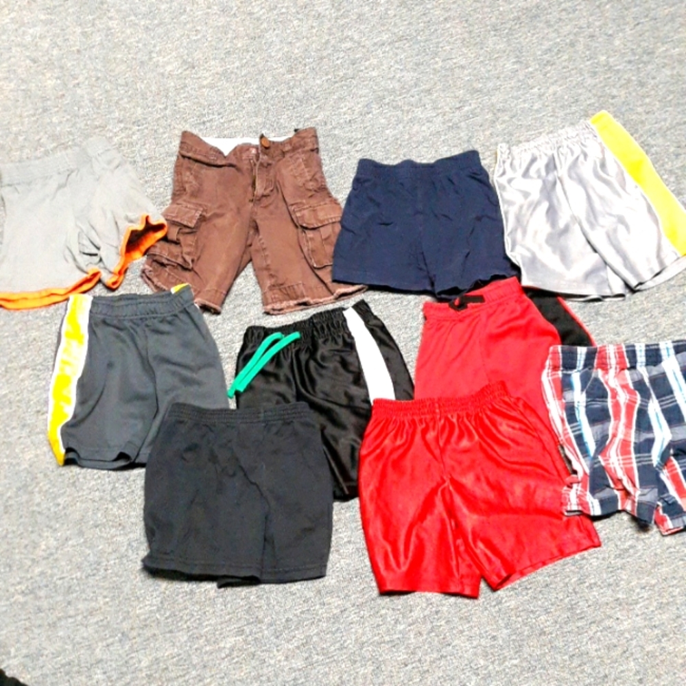 10 pair boys' shorts 3T